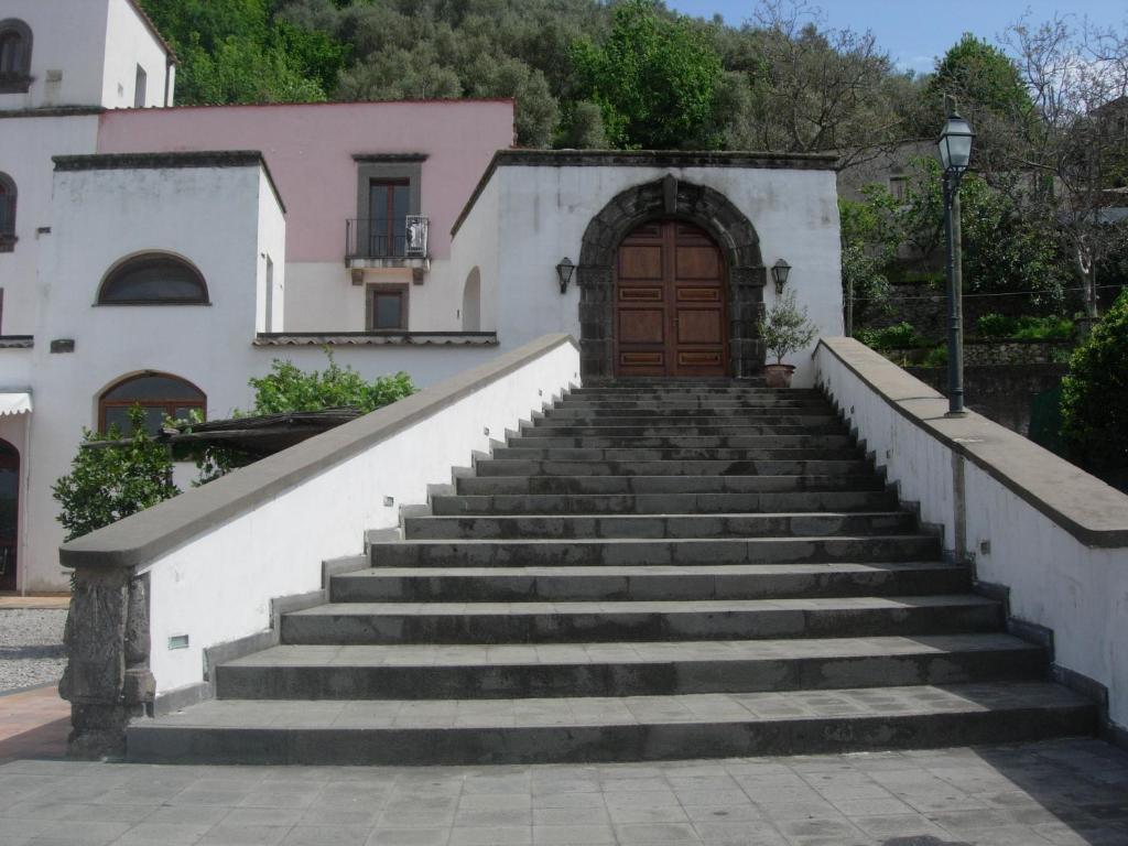 Villa Della Porta - Dimora Storica Вико Екуензе Екстериор снимка