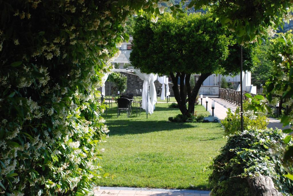 Villa Della Porta - Dimora Storica Вико Екуензе Екстериор снимка