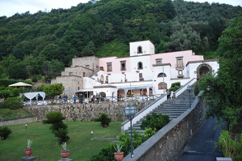 Villa Della Porta - Dimora Storica Вико Екуензе Екстериор снимка