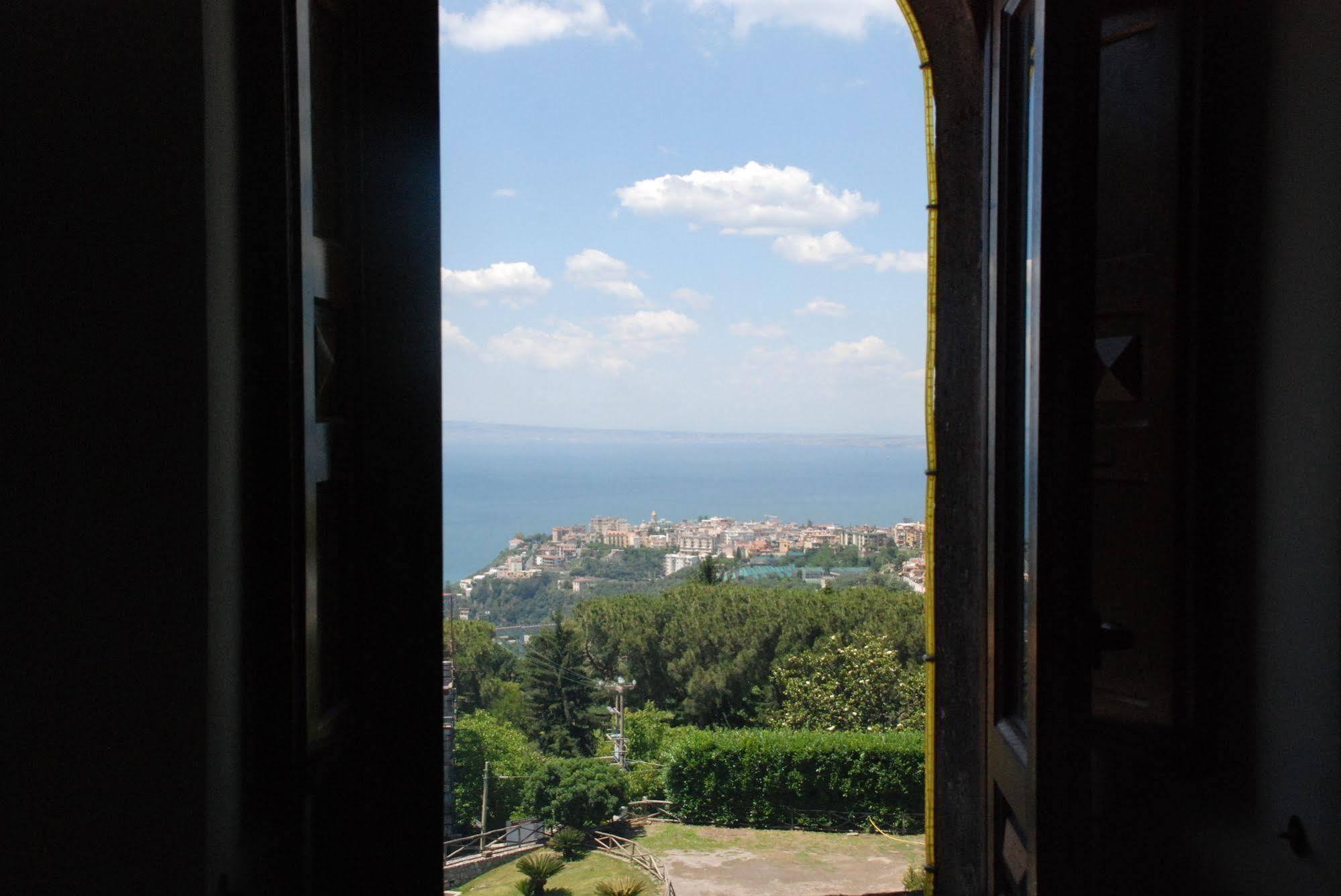 Villa Della Porta - Dimora Storica Вико Екуензе Екстериор снимка